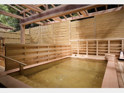 檜露天風呂