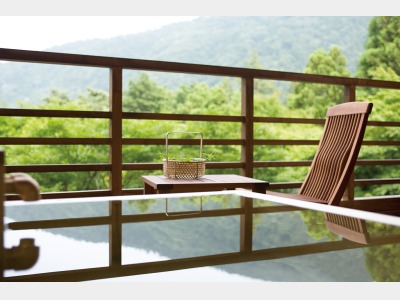 客室露天風呂一例