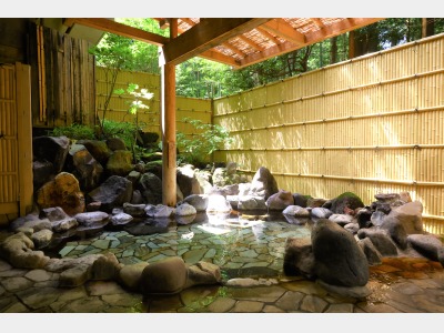 花の湯露天風呂