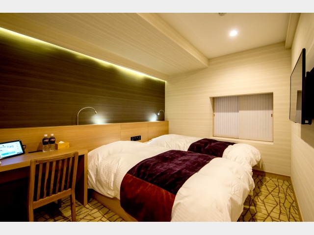 �A�E�g�o�X�c�C�����[��