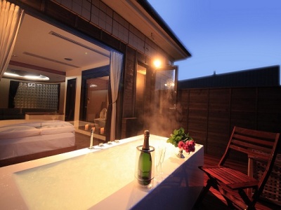 【露天ジャグジー付デラックスキング 】大切な人と贅沢なひと時をお過ごしください　※イメージ