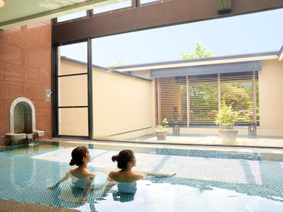 【大浴場】温泉は箱根十七湯のひとつ、「姥子温泉」を源泉としています。