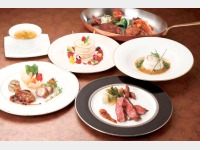 �[�H���i�t�����`�t���R�[�X�j