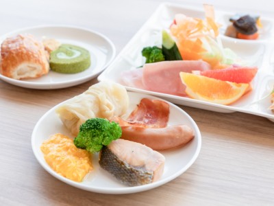 朝食ビュッフェ