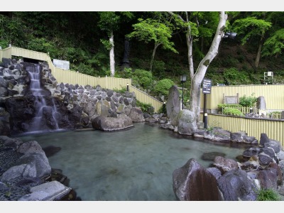 露天風呂（観音滝の湯）