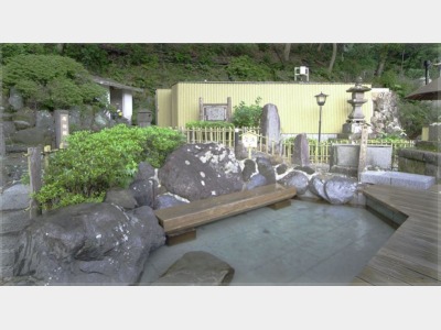 屋上庭園「観音足湯」