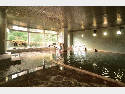 大浴場「滝の湯」