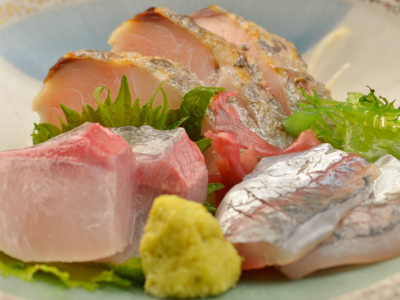 ご夕食の一例（お造り3点盛）