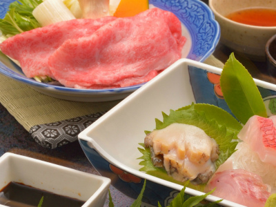 ご夕食イメージ（鮑などのお造り、飛騨牛しゃぶしゃぶ）