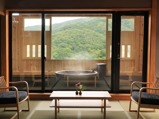 ゆがわら風雅 【半露天風呂付きデラックスルーム】