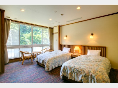 洋室＜ツイン＞