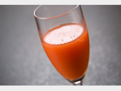 【ご朝食一例】 *ご朝食でお出しするジュース。前日たくさんお召し上がりいただいたお腹にも優しい朝を。