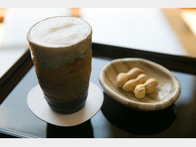 【癒しのとき】 *湯上りサービスの生ビール。日頃の疲れをお風呂でお部屋で癒してください。