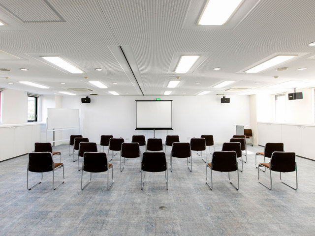 ＫＯＫＯ　ＳＴＡＹ　相模原（旧ホテルウィング相模原） 会議室