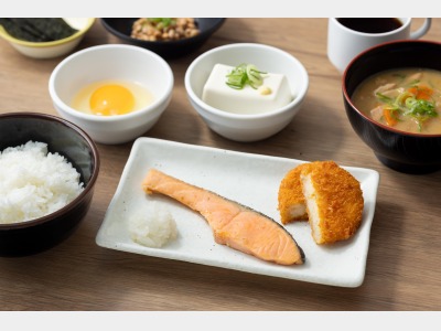 朝食
