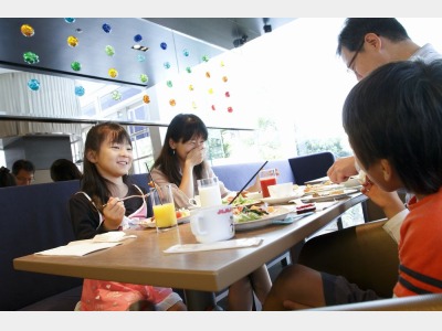 朝食風景（ファミリー）