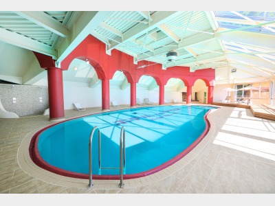 インドアプール