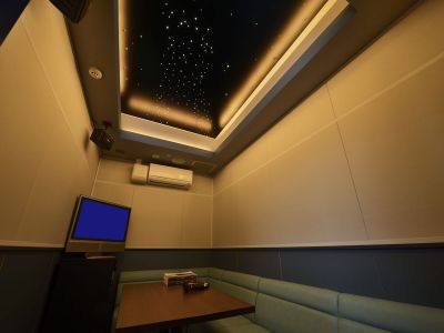 カラオケルーム（ご予約制／有料）