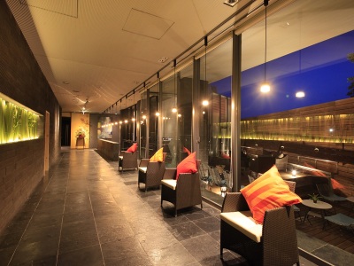 【エントランスロビー】