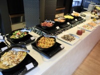 �r���b�t�F�F�����H���É����Y�̐H�ނ��g�p�����m���H�r���b�t�F�ł���₩�Ȓ����@���C���[�W