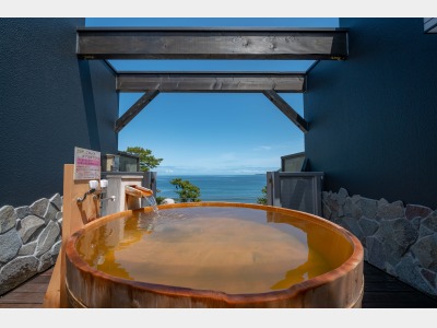展望貸切露天風呂『海』高野槙浴槽