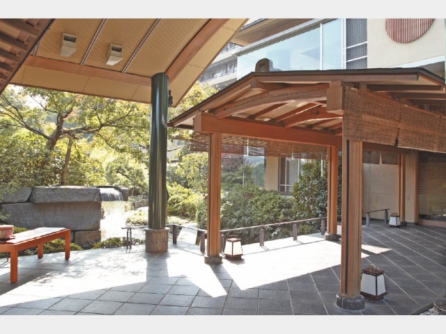 青山やまと エントランスイメージ