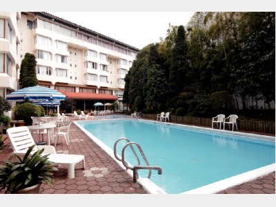 屋外プールイメージ