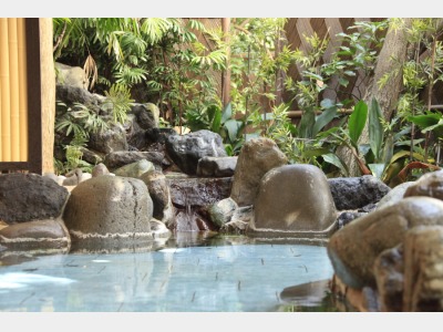 露天風呂（男性専用　やんも）