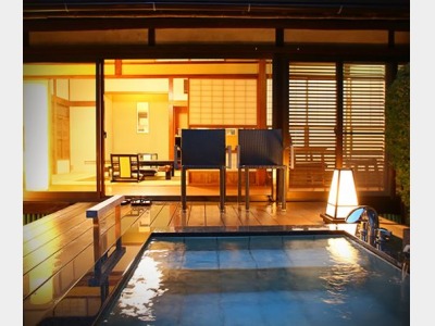 露天風呂付客室一例