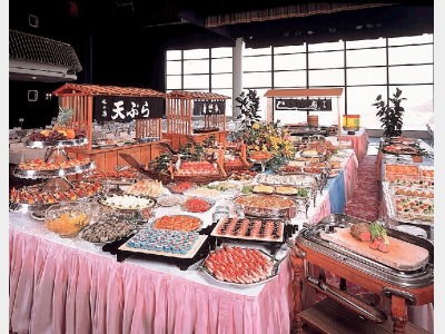 夕食バイキングイメージ