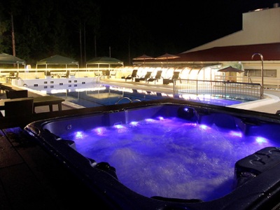 温泉ジャグジー（夜）