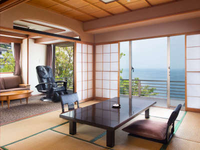 客室一例（コーナールーム）