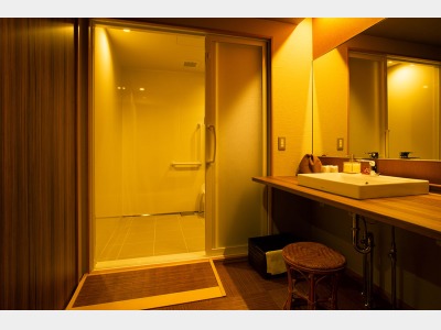 バリアフリールーム　バスルーム