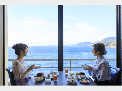 ライブキッチンダイニング「銀の海」