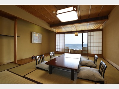 客室一例（11畳和室）