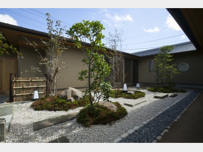 お茶室「満満亭」庭