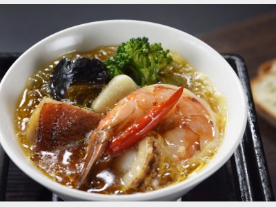 伊勢海老油のアヒージョ１