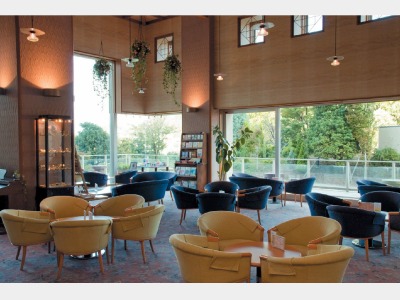 ラウンジイメージ