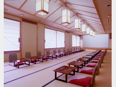 宴会場（中宴会場　40畳　舞台付）