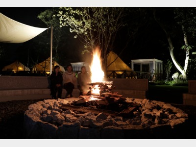 キャンプファイヤー