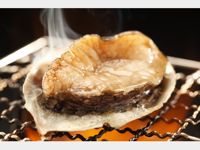 夕食イメージ(アワビ踊り焼き)