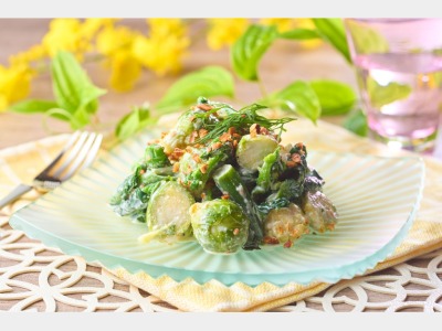 26年4月1日～26年6月30日春の季節の料理イメージ（春野菜とアーモンドの洋風和え物）
