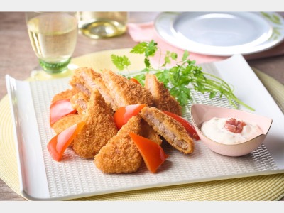 26年4月1日～26年6月30日春の季節の料理イメージ（カツオカツのタルタル酒盗ソース）