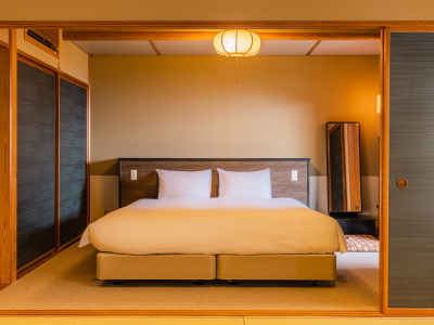 温泉露天風呂付最上階和室特別室／キングサイズベッドでゆったりと