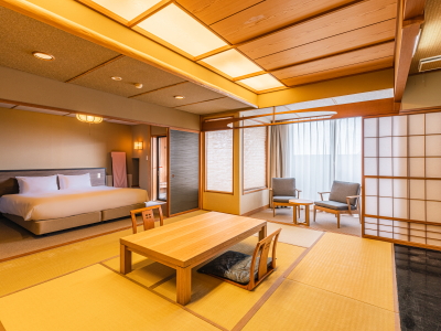 温泉露天風呂付最上階和室特別室／最上階に位置する広々とした客室