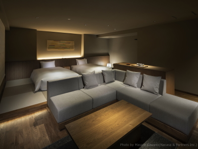【新客室】デザイナーズツイン／大きなソファでゆっくりとお過ごしいただけます