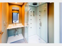 �I�[�o�[�w�b�h�V�����[