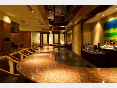 鉄板焼　けやき