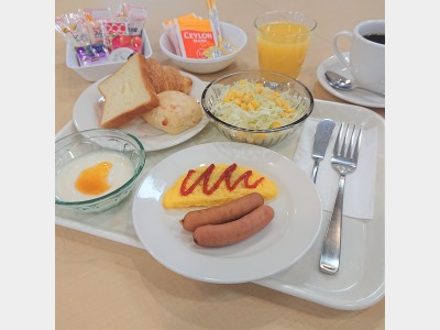 朝食