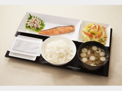 ベーコンエッグ和定食